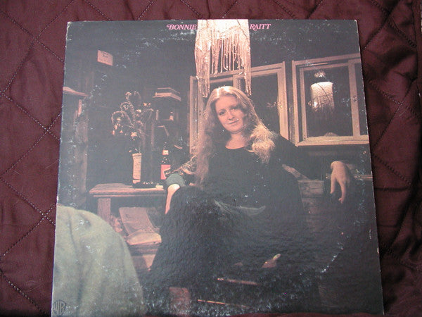 Bonnie Raitt - Bonnie Raitt Record Warner Bros. Records 1971 / US / Warner Bros. Records / 96GQZ VG+ VG