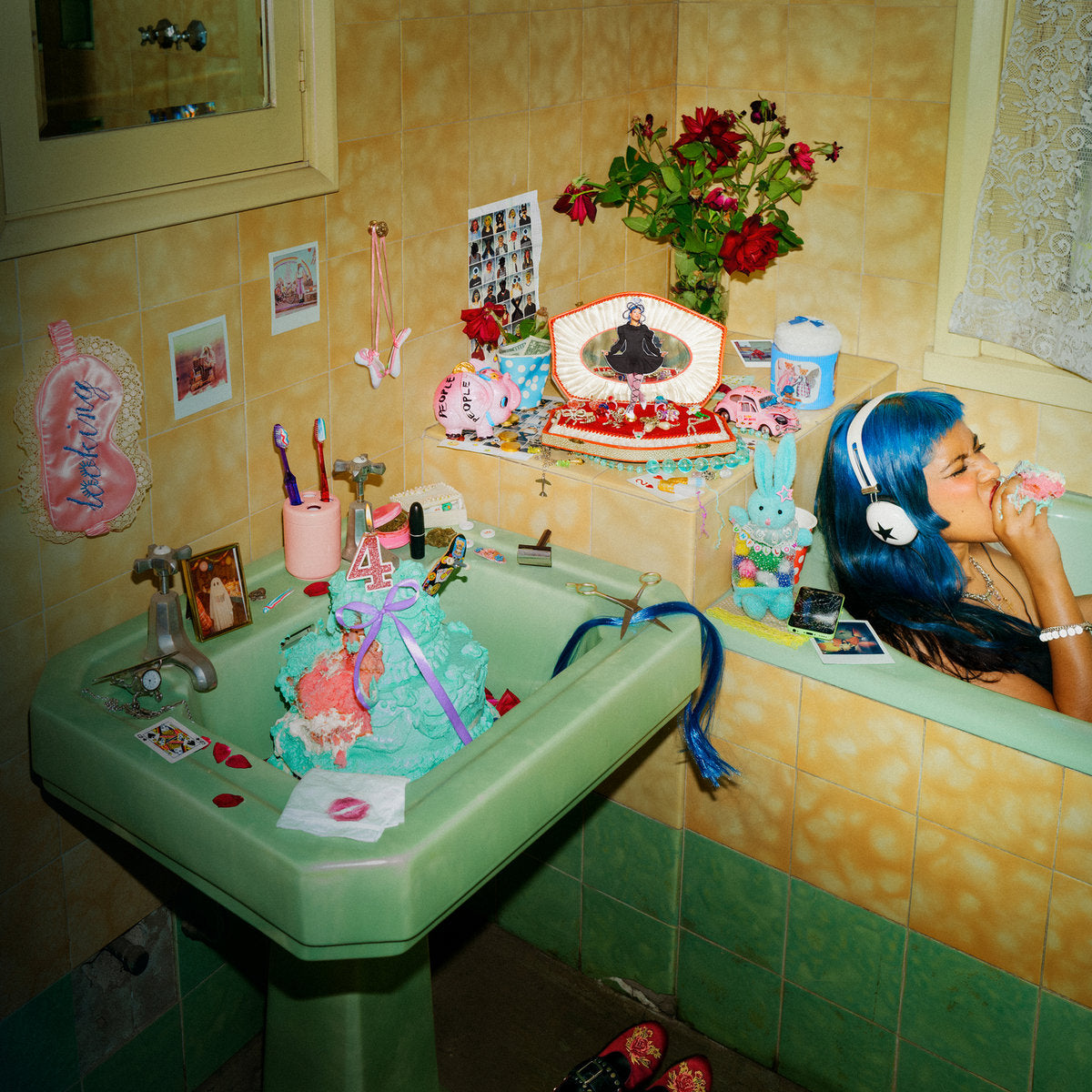 Ecca Vandal - Looking For People To Unfollow (Black Vinyl) Vinyl > LP Loma Vista